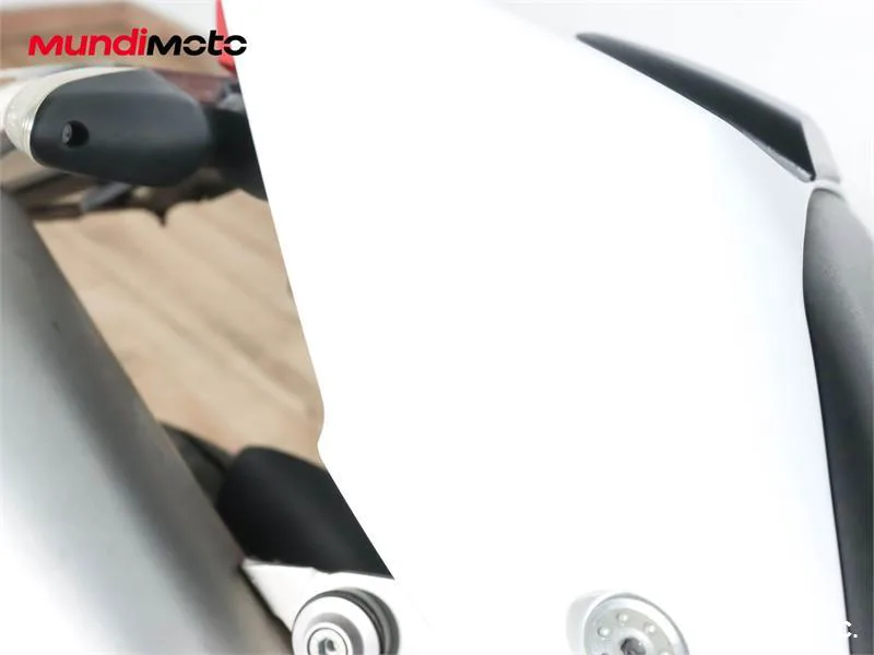 Ducati Monster 696 – Vista 13
