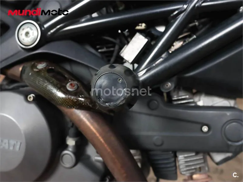 Ducati Monster 696 – Vista 15