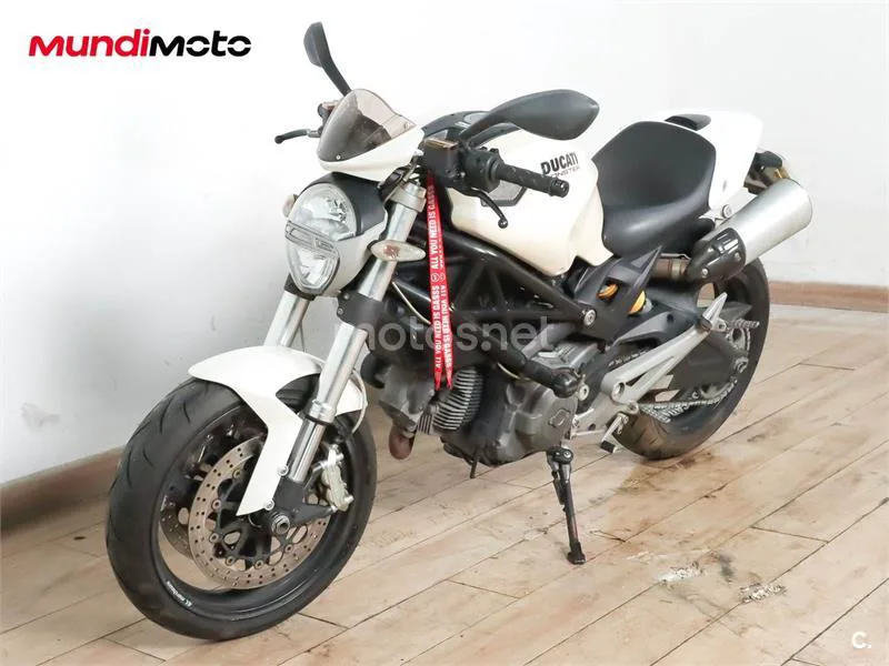 Ducati Monster 696 – Vista 7
