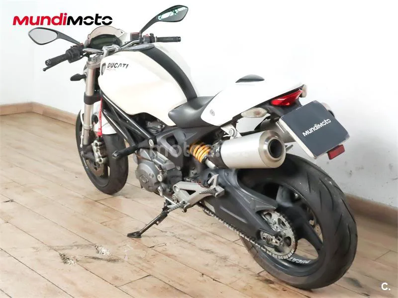Ducati Monster 696 – Vista 8