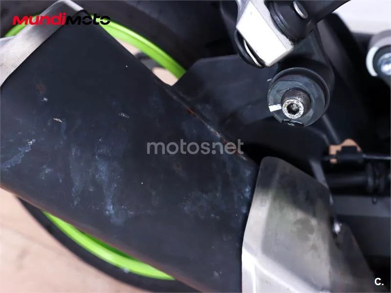 Kawasaki Z900 – Vista 13