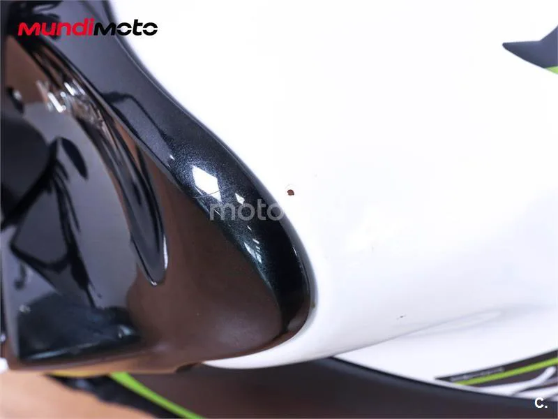 Kawasaki Z900 – Vista 16