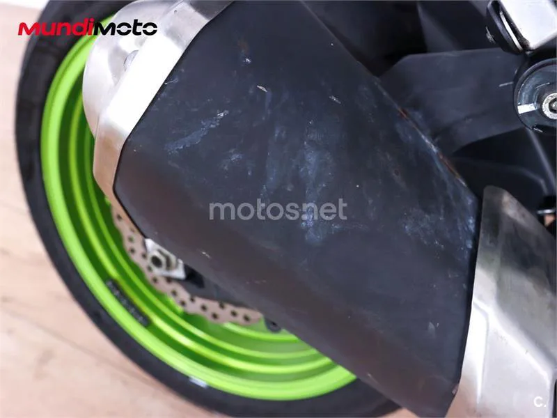 Kawasaki Z900 – Vista 20