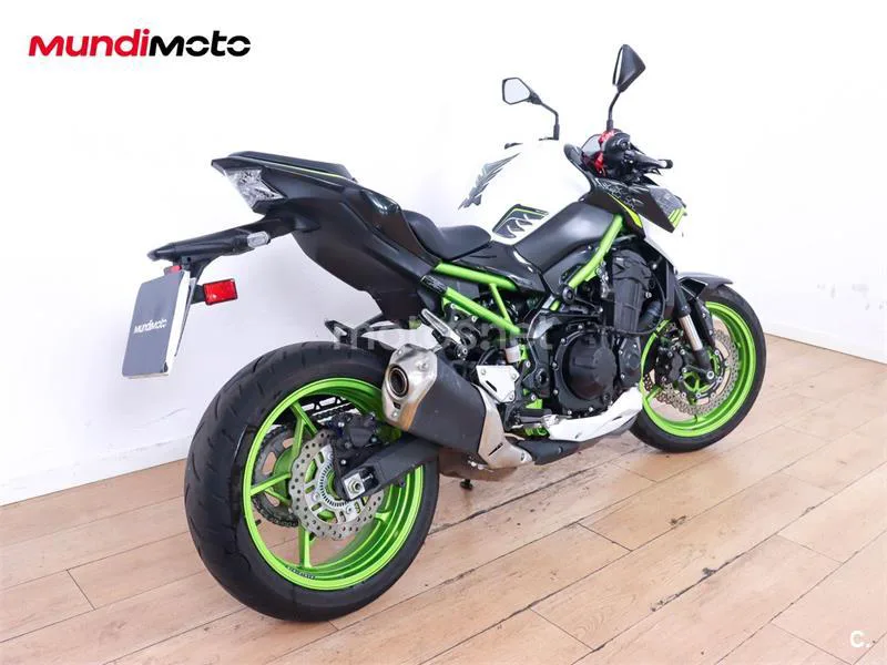 Kawasaki Z900 – Vista 3