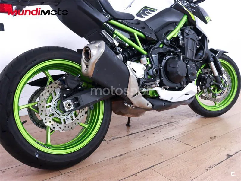Kawasaki Z900 – Vista 4