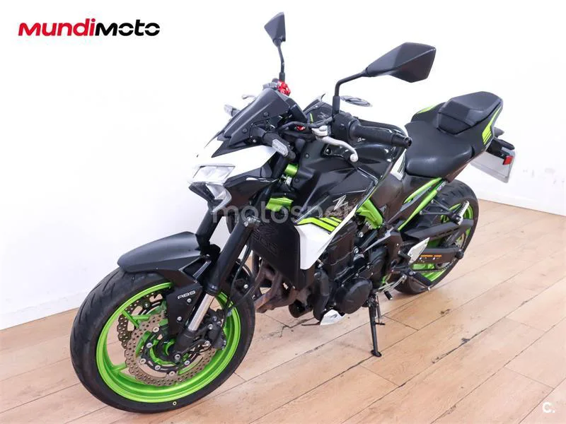 Kawasaki Z900 – Vista 7