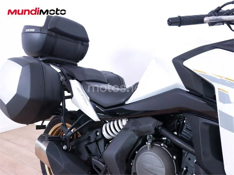 CFMOTO 650GT – Vista 32