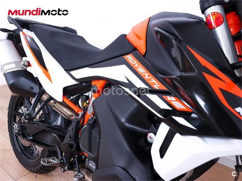 KTM 890 – Vista 19
