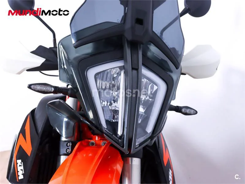 KTM 890 – Vista 5