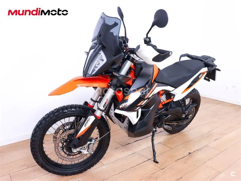KTM 890 – Vista 7