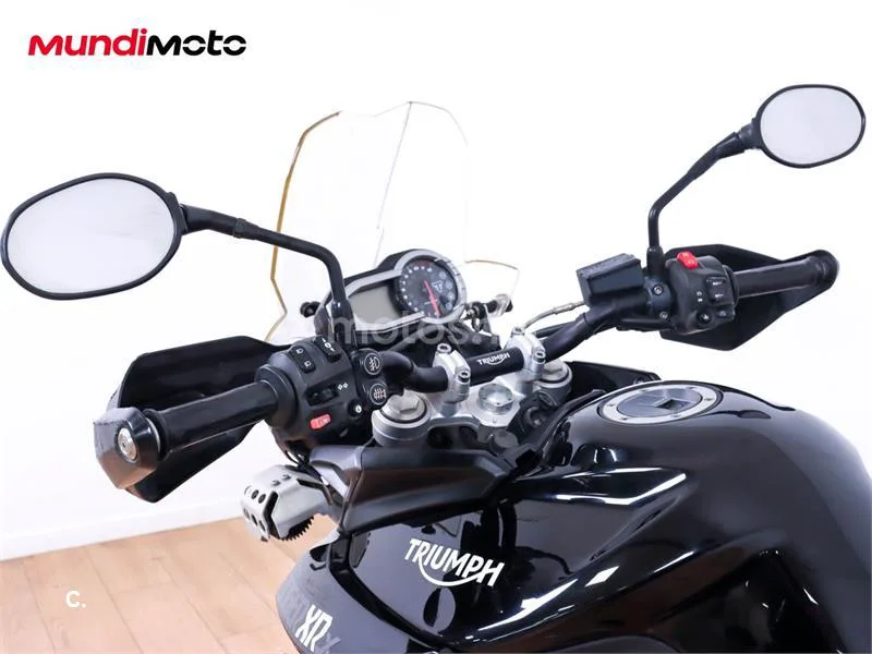 Triumph Tiger 800 – Vista 11