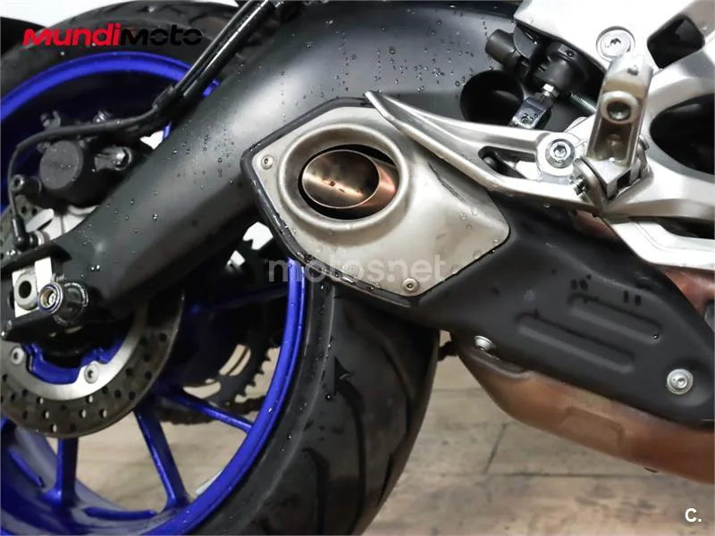 Yamaha MT-09 – Vista 13