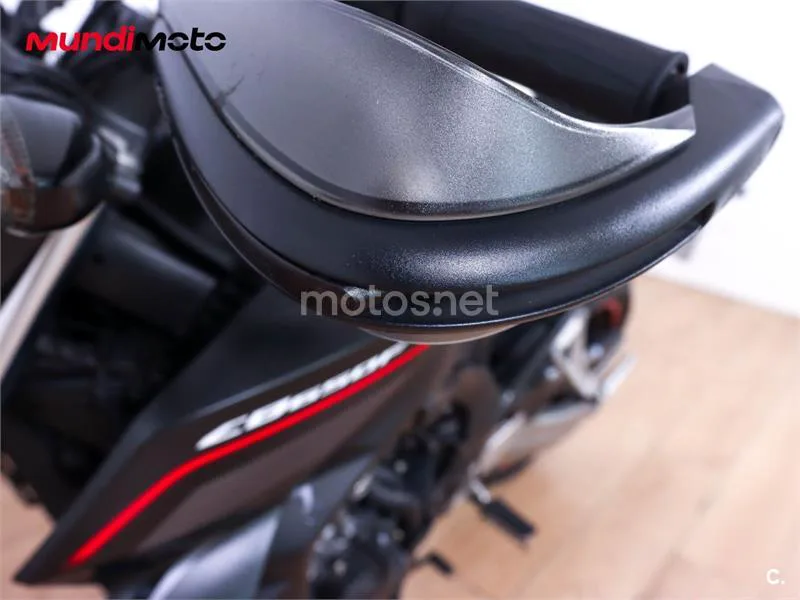 Honda CB 650 F – Vista 16