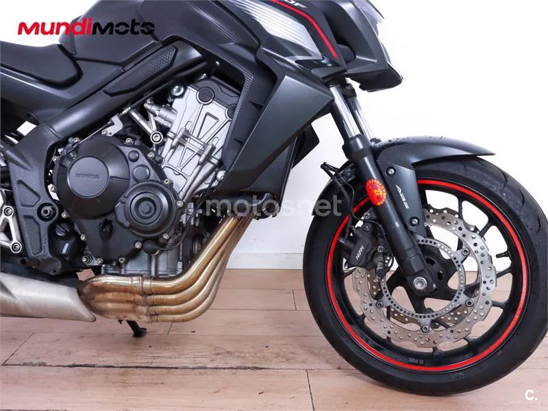 Honda CB 650 F – Vista 19