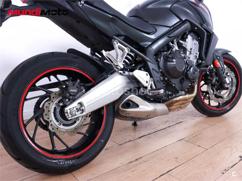 Honda CB 650 F – Vista 4