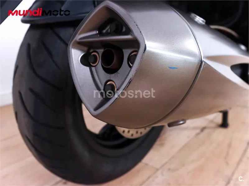 Kymco Super Dink 300 – Vista 19