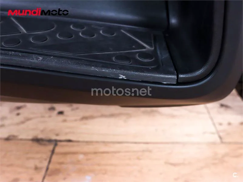 Kymco Super Dink 300 – Vista 36