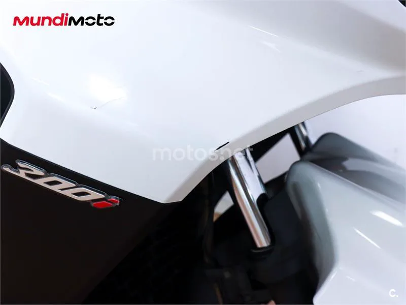 Kymco Super Dink 300 – Vista 46