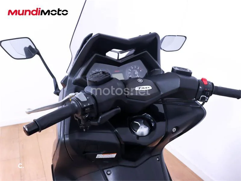 Yamaha TMAX 530 – Vista 11