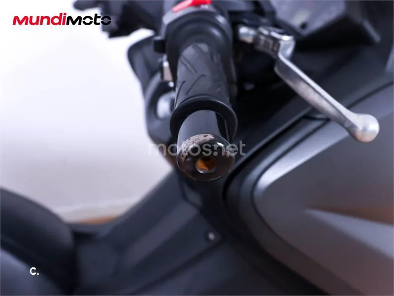 Yamaha TMAX 530 – Vista 24