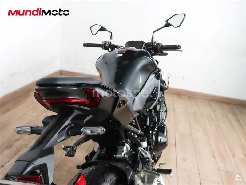 Kawasaki Z900 – Vista 4