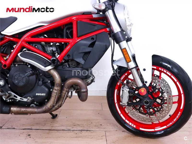 Ducati Monster 797 – Vista 20