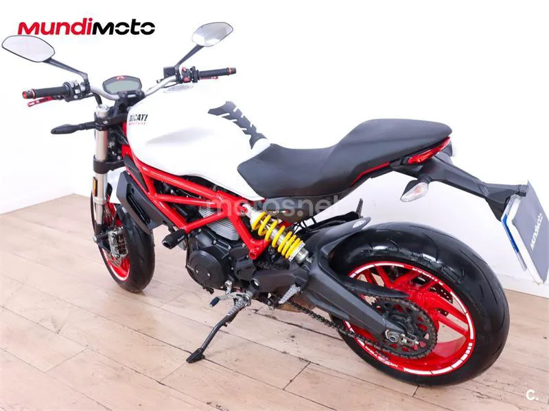 Ducati Monster 797 – Vista 8
