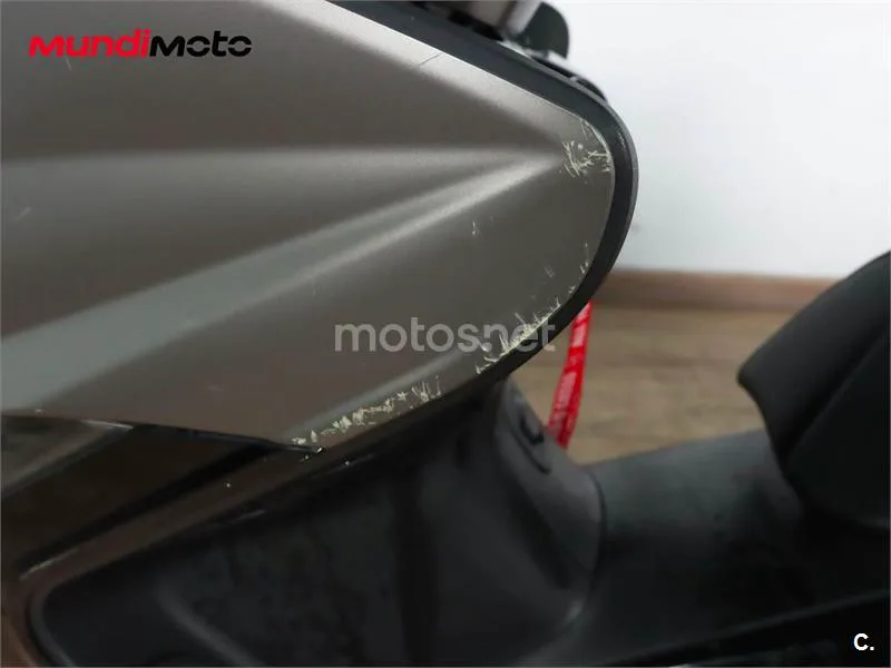 Kymco Xciting 400 – Vista 15