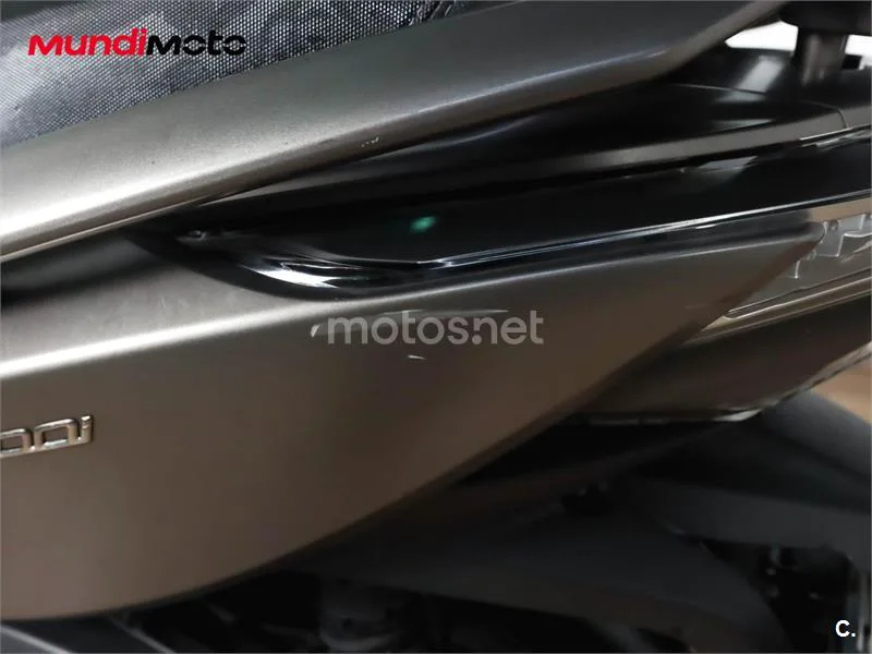 Kymco Xciting 400 – Vista 19