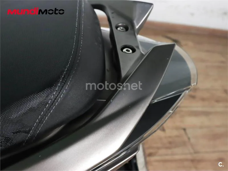 Kymco Xciting 400 – Vista 20