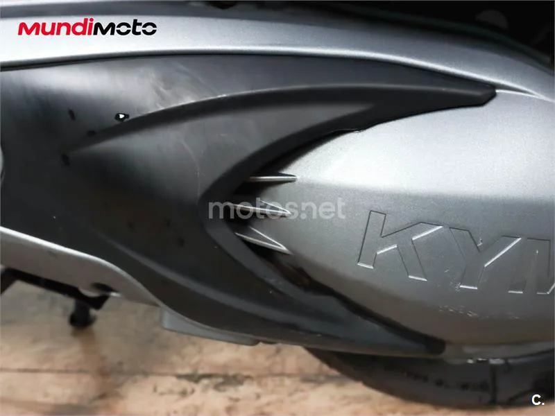 Kymco Xciting 400 – Vista 21