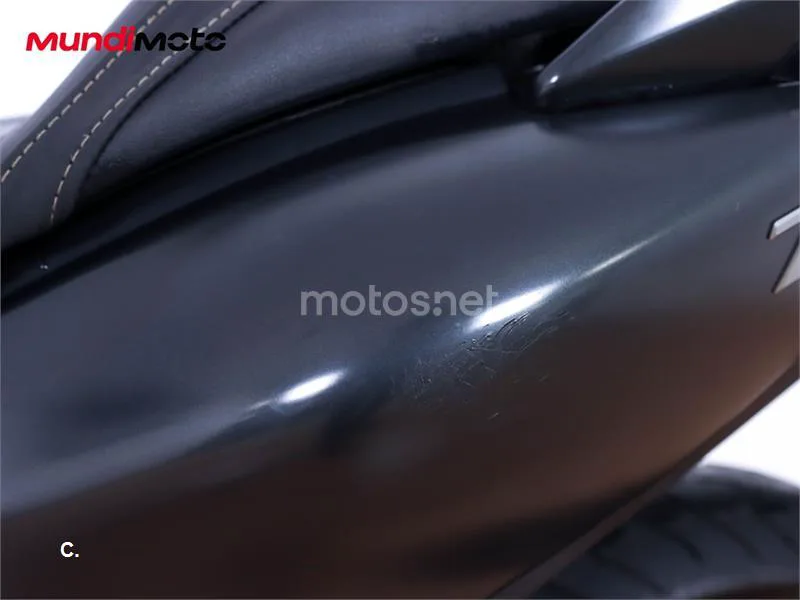 Yamaha TMAX 530 – Vista 15