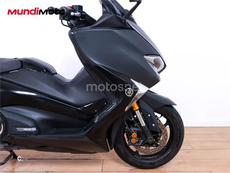 Yamaha TMAX 530 – Vista 21
