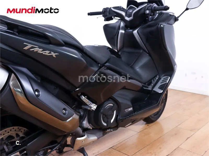 Yamaha TMAX 530 – Vista 4