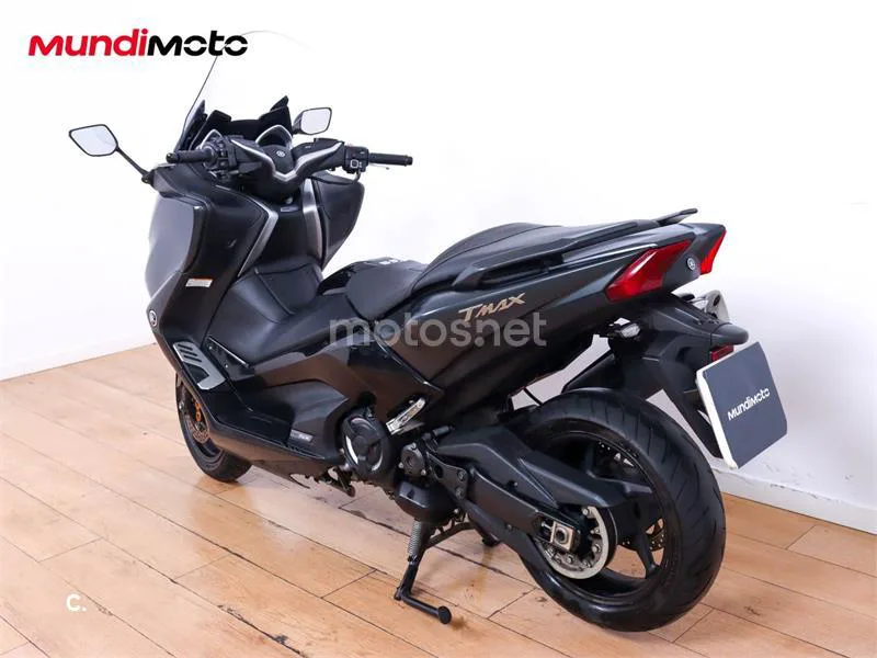 Yamaha TMAX 530 – Vista 8