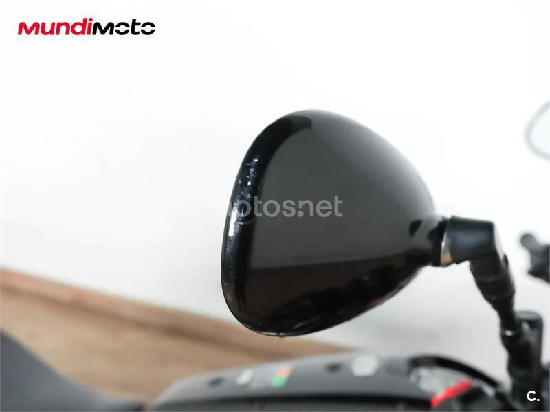 Yamaha XSR 700 – Vista 15