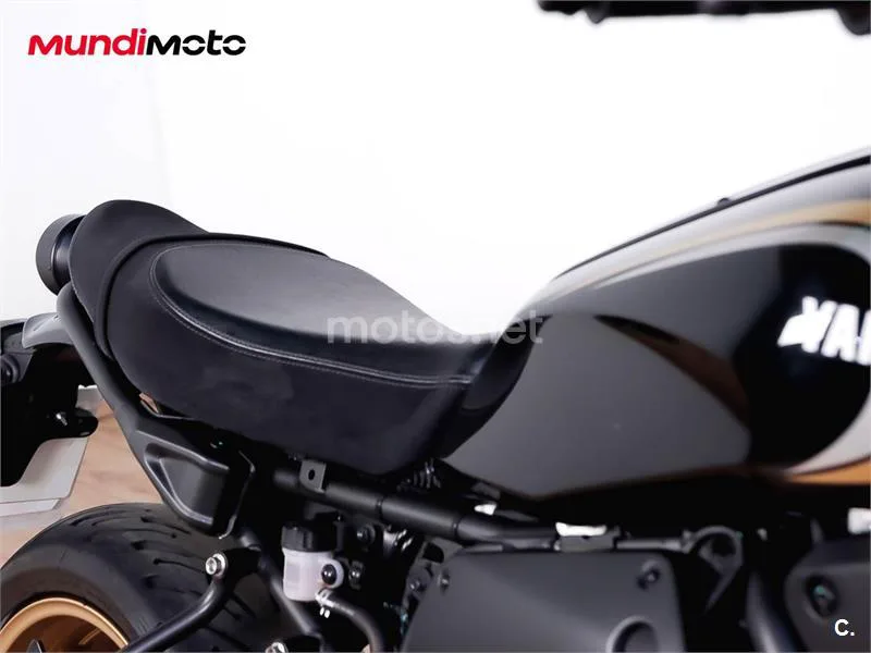 Yamaha XSR 700 – Vista 16