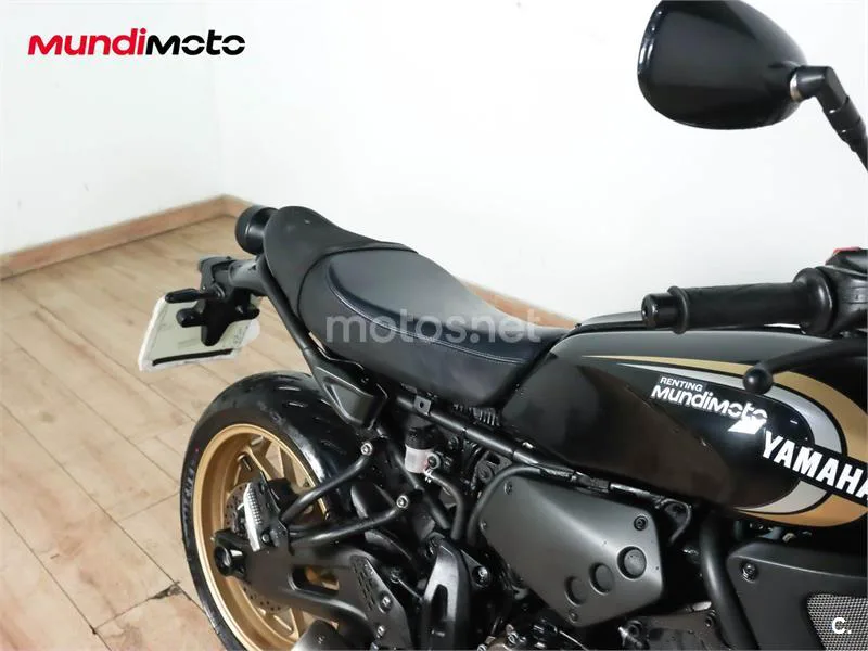 Yamaha XSR 700 – Vista 19