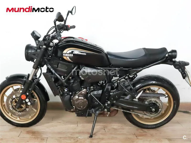 Yamaha XSR 700 – Vista 6