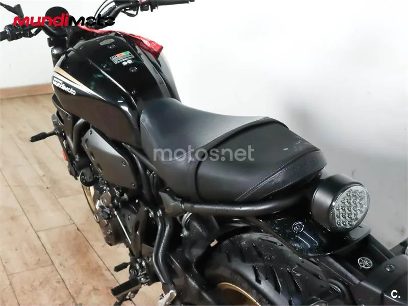 Yamaha XSR 700 – Vista 9
