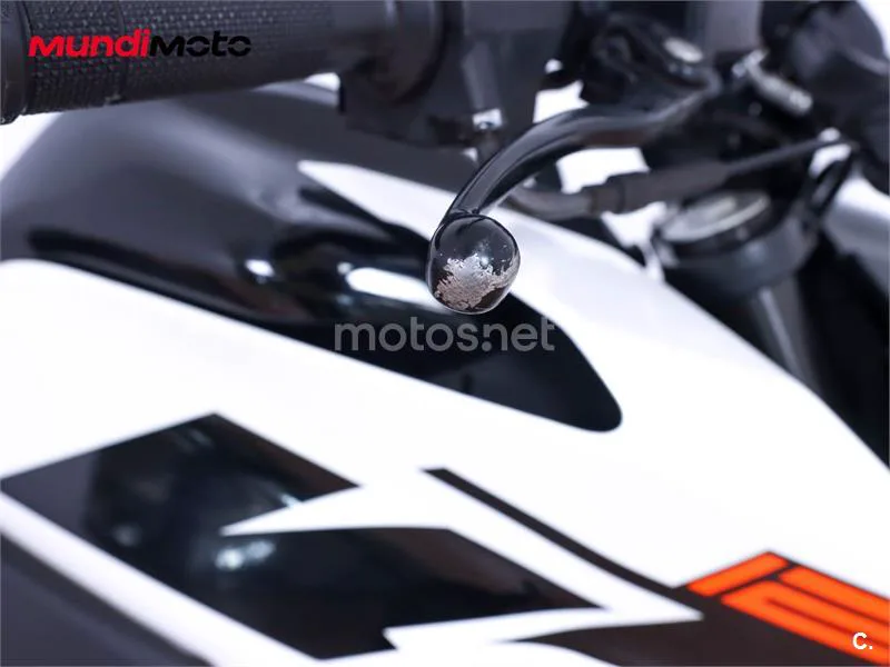 KTM 125 – Vista 16