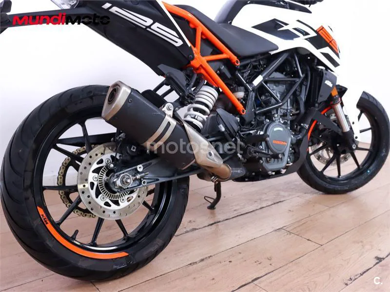 KTM 125 – Vista 4