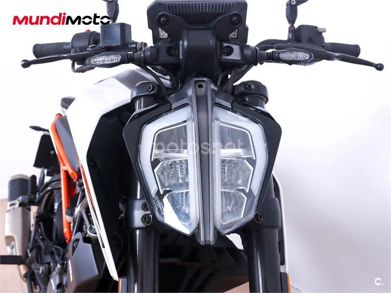 KTM 125 – Vista 5