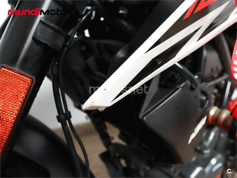 KTM 125 – Vista 17