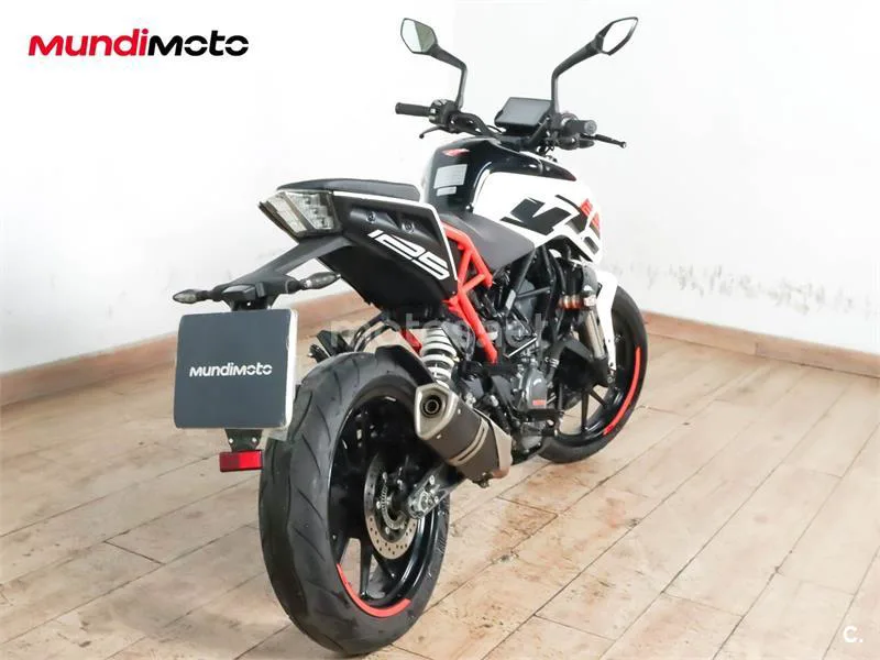 KTM 125 – Vista 3