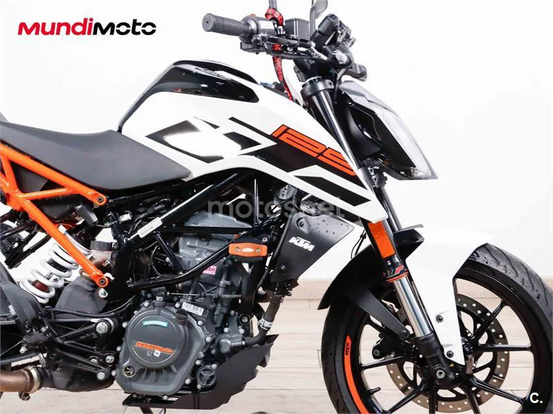KTM 125 – Vista 28