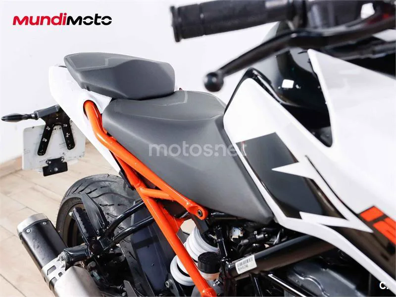 KTM 125 – Vista 29
