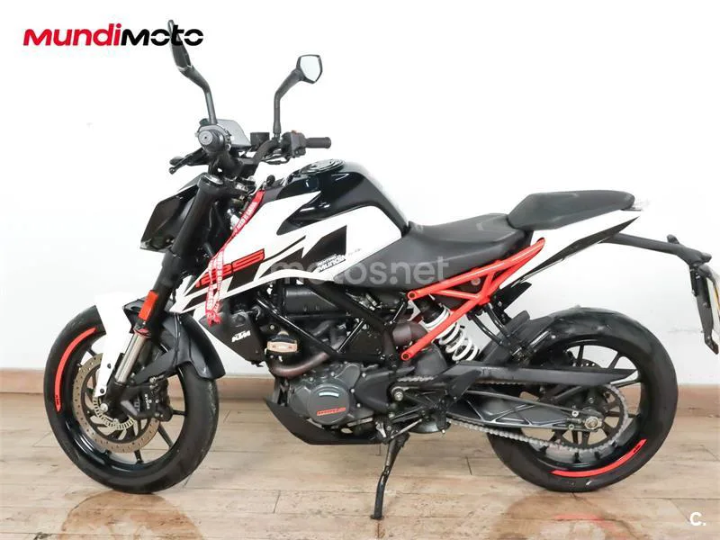 KTM 125 – Vista 6