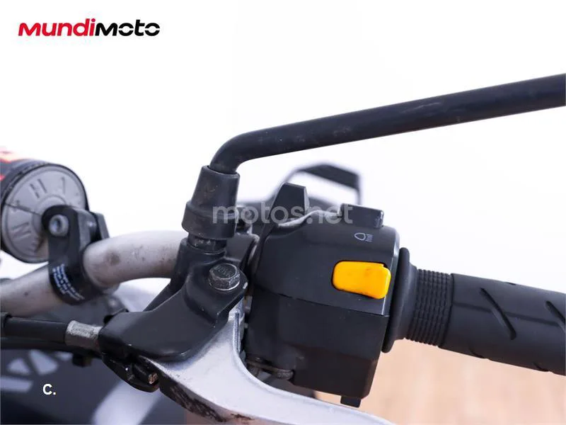 Royal Enfield Himalayan 410 – Vista 35