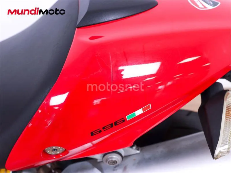 Ducati Monster 696 – Vista 19